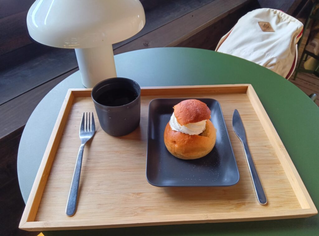 北欧館のセムラ